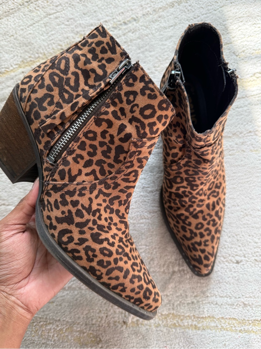 Sam Edelman Whistler Leopard Print Ankle Booties Size 6.5